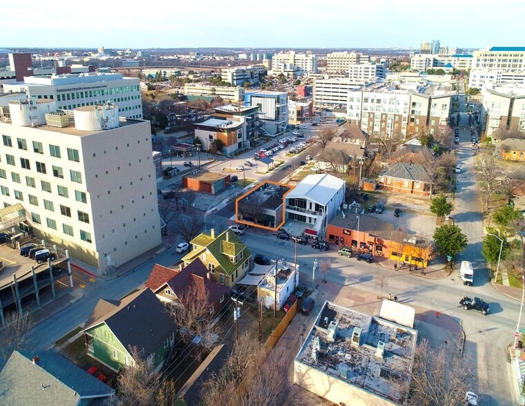 More Photos Of 1512 W Magnolia Ave, Fort Worth Restaurant For Lease