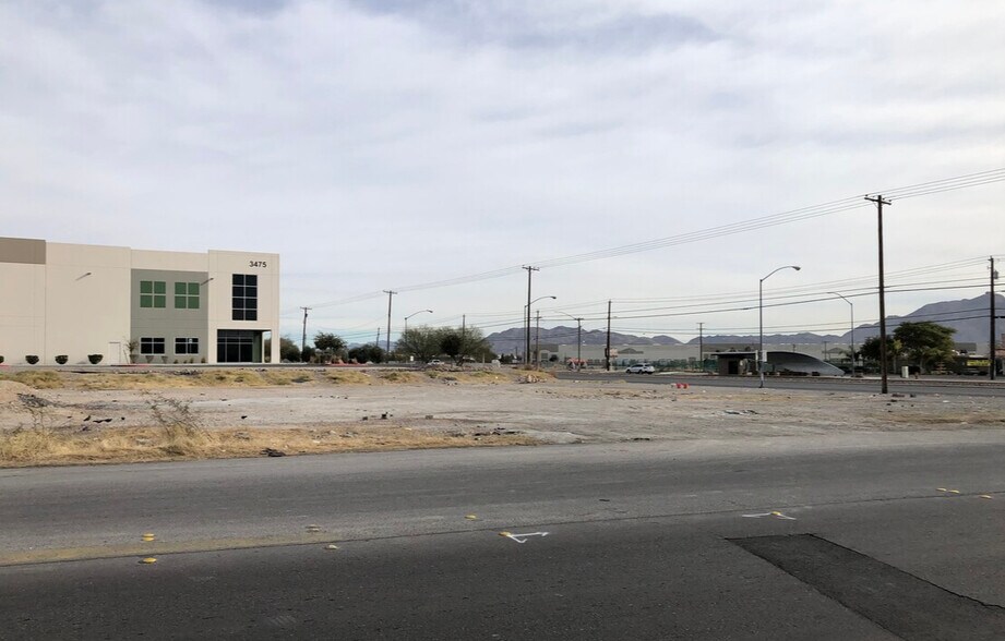 Primary Photo Of N Las Vegas Blvd @ Walnut, Las Vegas Land For Lease