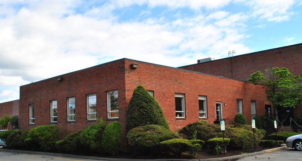 More Photos Of 78 Olympia Ave, Woburn Warehouse For Lease