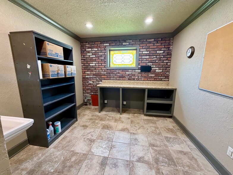 More Photos Of 619 Fayetteville Rd, Van Buren Medical For Lease