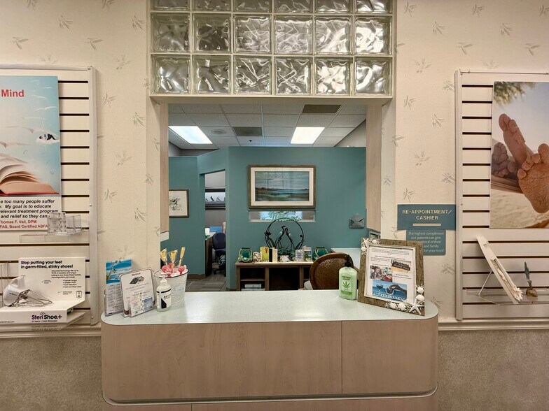 More Photos Of 1725 Western Ave, Findlay Medical For Sale