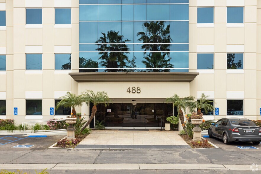 More Photos Of 488 E Santa Clara St, Arcadia Medical For Lease