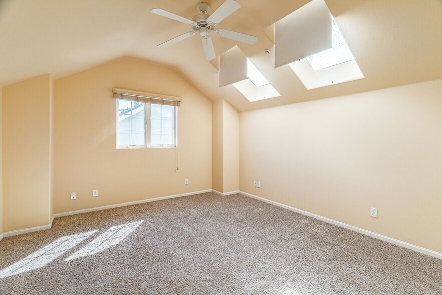More Photos Of 593 Avenue Of Flags, Buellton Apartments For Sale