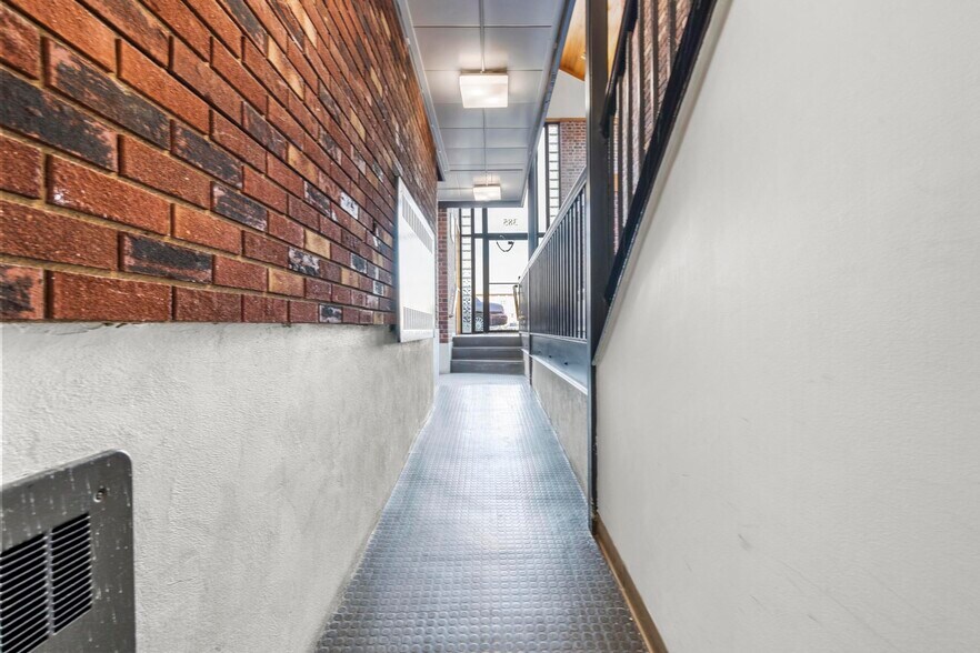 More Photos Of 385 Main St, West Haven Medical For Sale