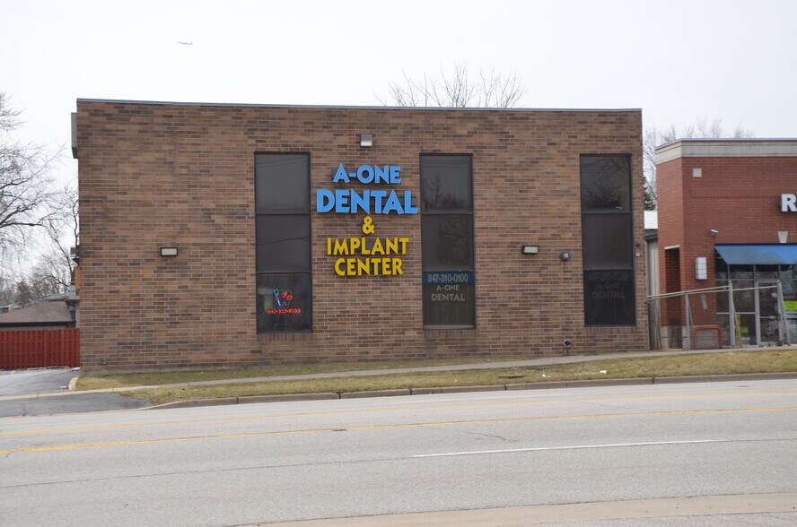 More Photos Of 2071 Irving Park Rd, Hanover Park Medical For Lease