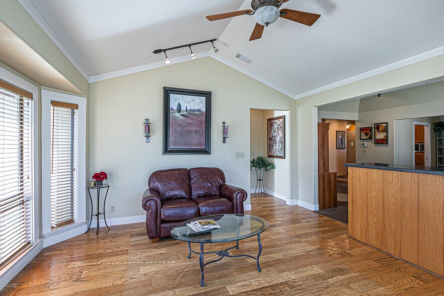 More Photos Of 115 W Park Ave, Santa Maria Office Residential For Sale