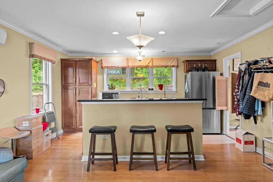 More Photos Of 72 Christmas Tree Ln, Washington Winery Vineyard For Sale