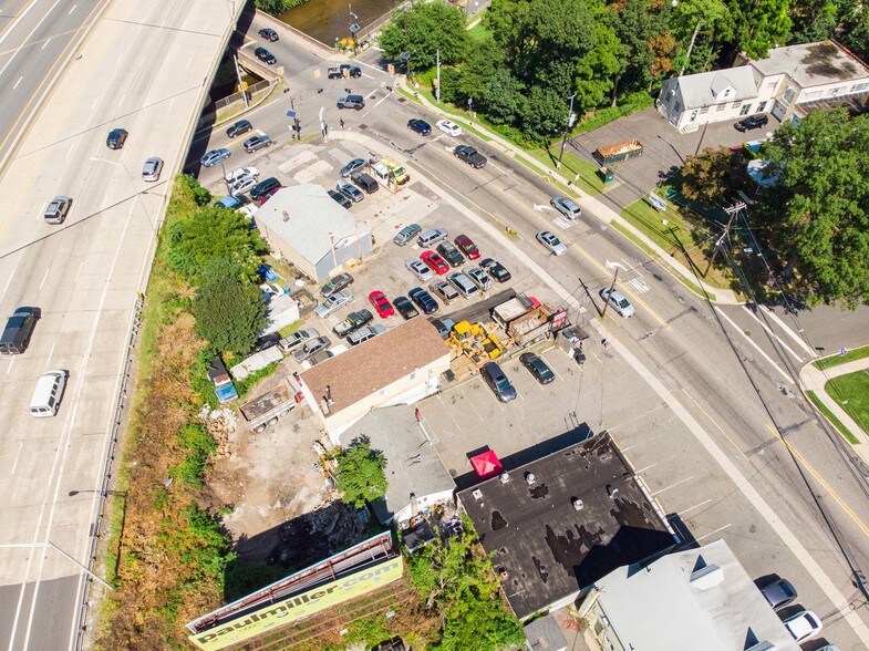 More Photos Of 20 Essex St, Lodi Freestanding For Sale