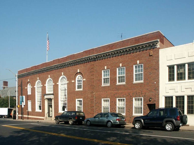 More Photos Of 87 Post Rd E, Westport General Retail For Lease