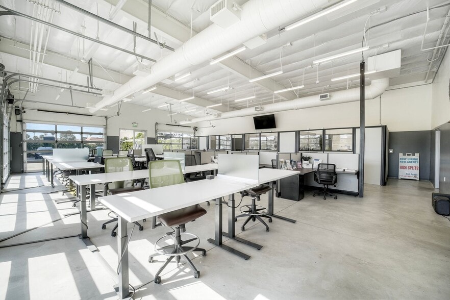 More Photos Of 1523 S Coast Hwy, Oceanside Freestanding For Lease