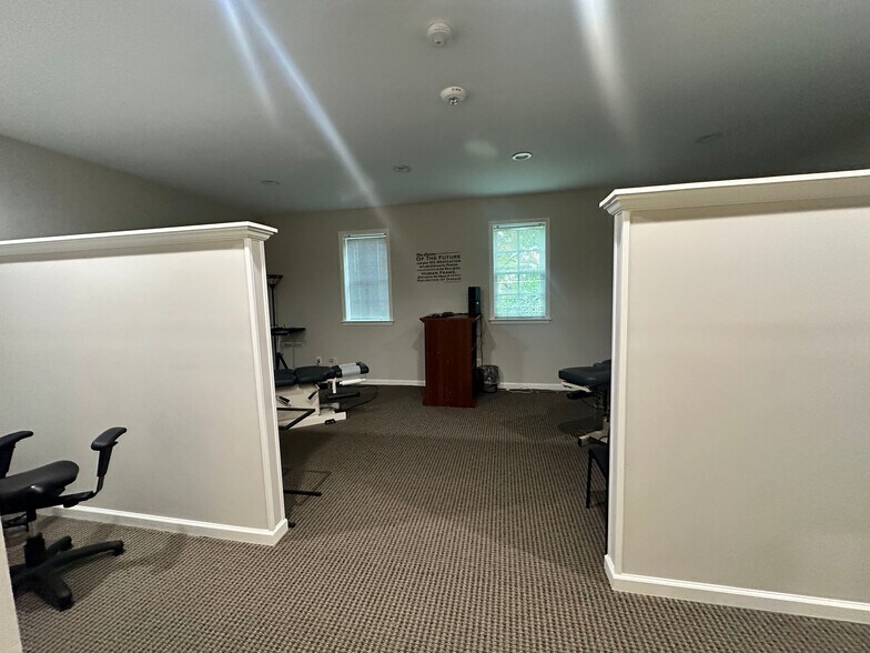 More Photos Of 5920 Odell St, Cumming Office For Sale
