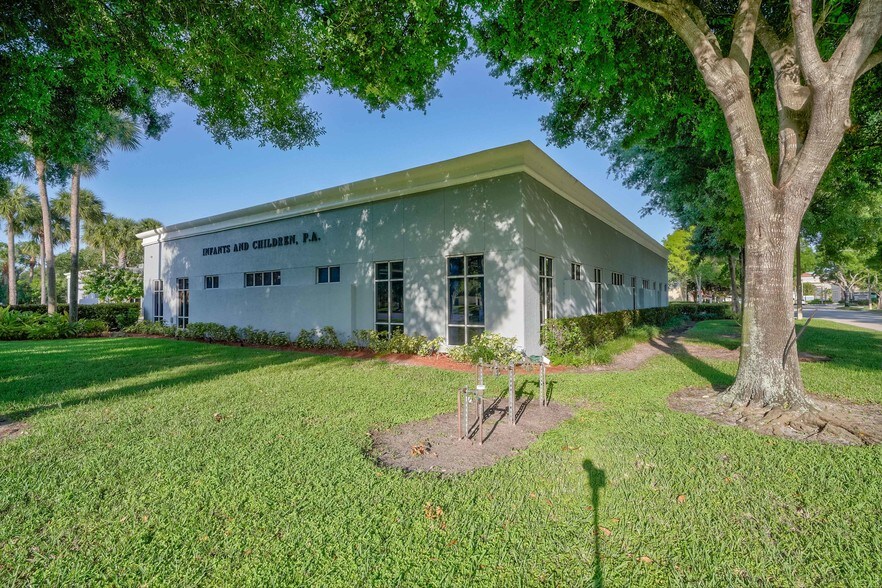 More Photos Of 5205 Village Blvd, West Palm Beach Medical For Lease