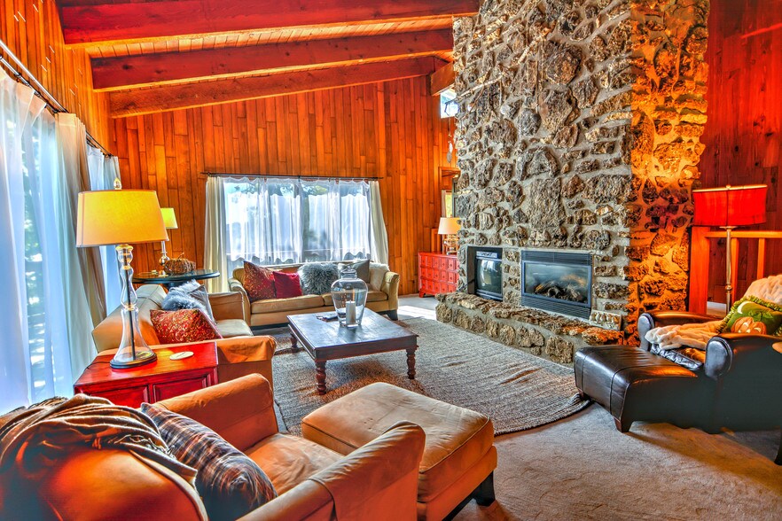More Photos Of 17 Aschoff Rd, Eldon Marina For Sale