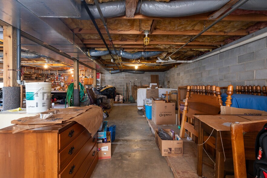 More Photos Of 218 Mill Rd, Woodstock Congregate Senior Housing For Sale