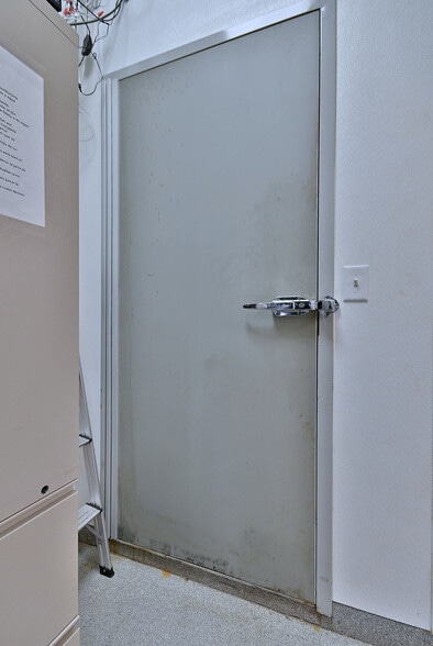 More Photos Of 5319 W Belmont Ave, Chicago General Retail For Sale