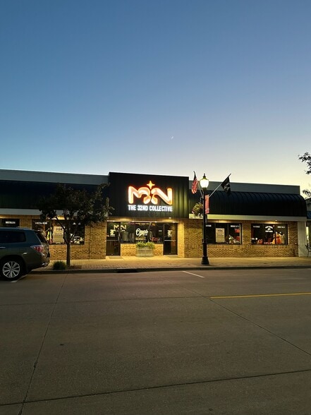 More Photos Of 233 Central Ave, Osseo Storefront For Sale