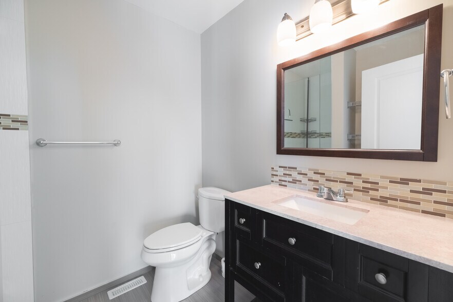 More Photos Of 10204-10210 113 Ave NW, Edmonton Apartments For Sale