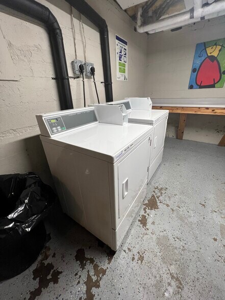 More Photos Of 3 Church St, St Catharines Apartments For Sale