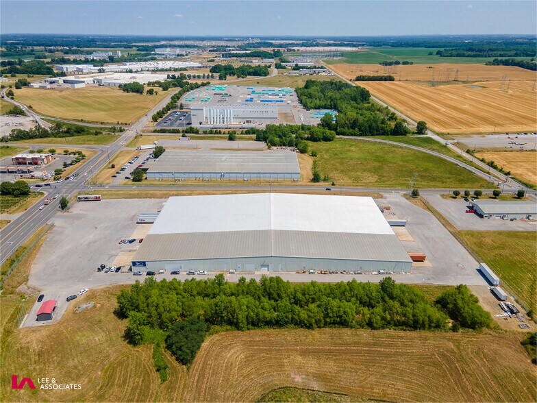 Primary Photo Of 1136 Dunlop Ln, Clarksville Warehouse For Lease