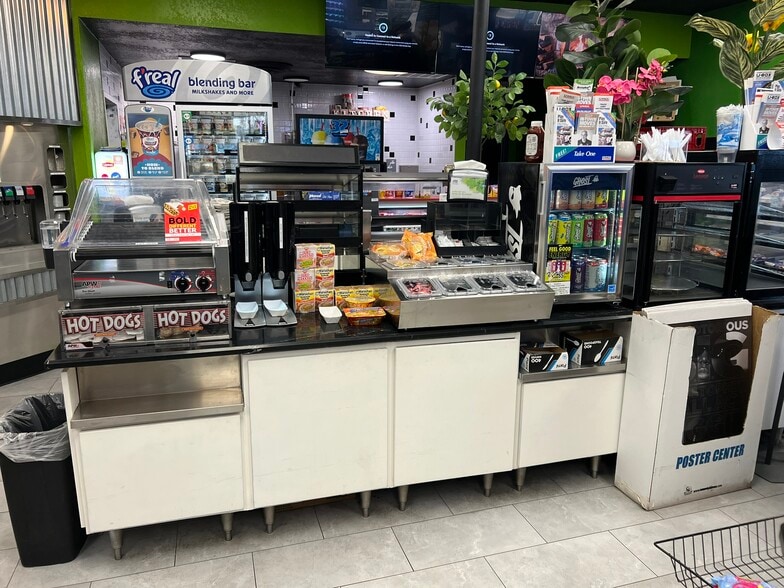 More Photos Of 290 N US Highway 287, Lafayette Service Station For Sale