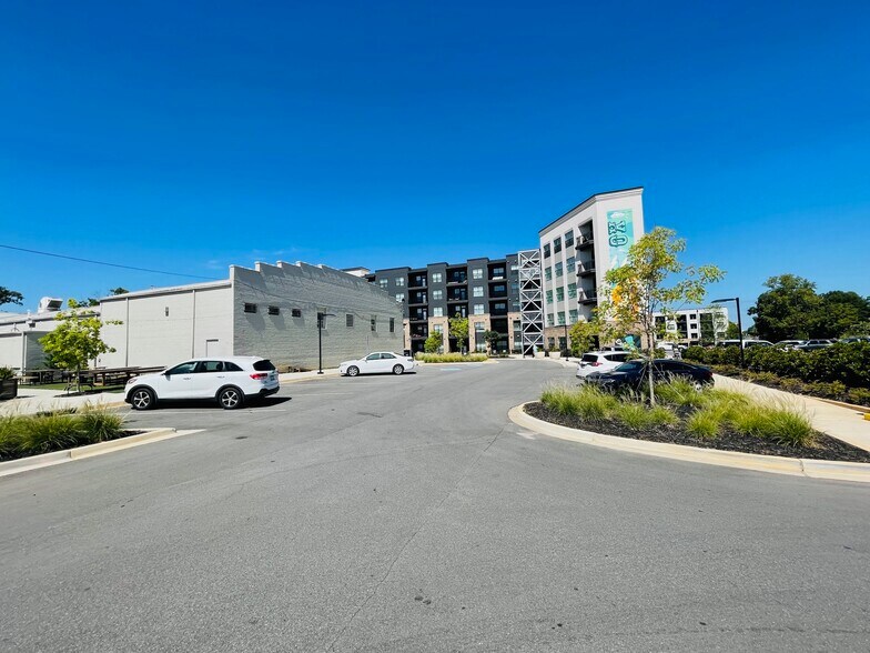 More Photos Of 145 E White St, Rock Hill Freestanding For Lease