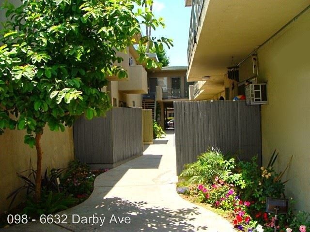 More Photos Of 6632 Darby Ave, Reseda Apartments For Sale