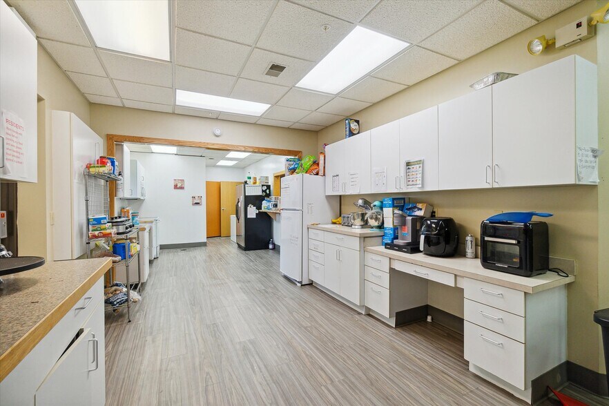 More Photos Of 1380 E Main St, Edmore Assisted Living For Sale