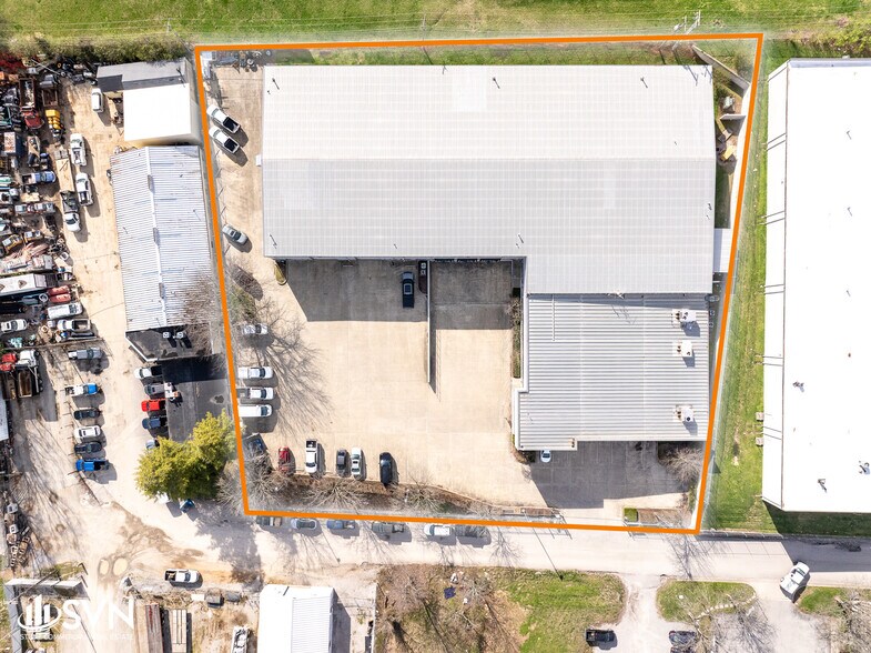 More Photos Of 1460 Sunshine Ln, Lexington Warehouse For Lease