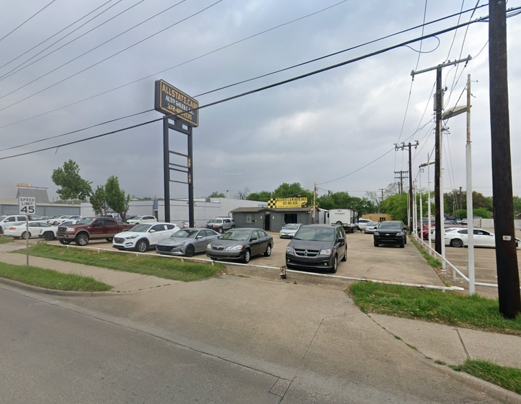 Primary Photo Of 3535 Forest Ln, Garland Auto Dealership For Sale