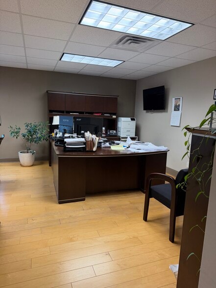 More Photos Of 1018 Central Ave, Metairie Service For Lease