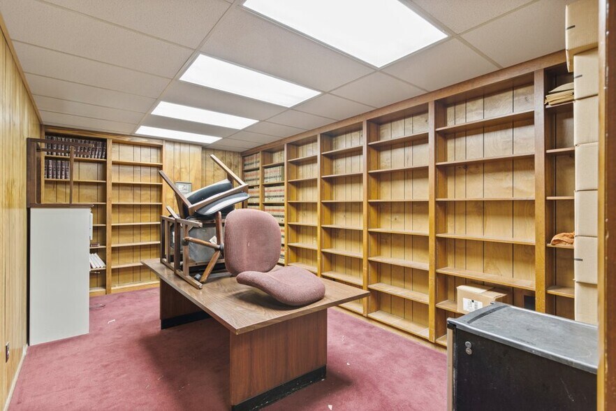 More Photos Of 333 E Bay St, Jacksonville Office For Lease