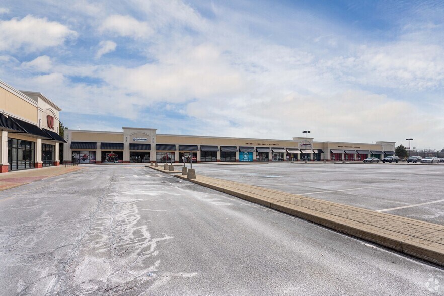 More Photos Of 935-949 Providence Hwy, Norwood Unknown For Lease