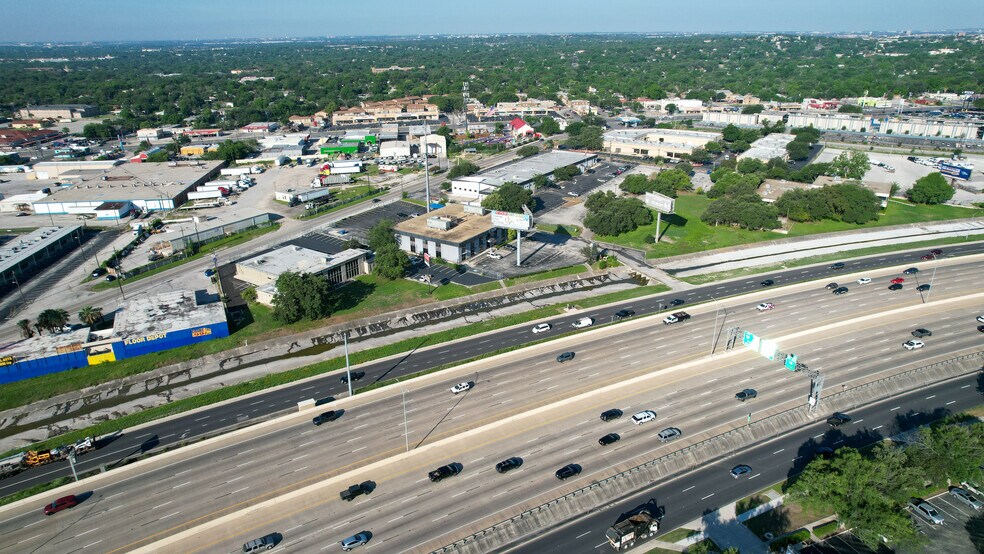 More Photos Of 6222 W Interstate 10, San Antonio Office For Sale