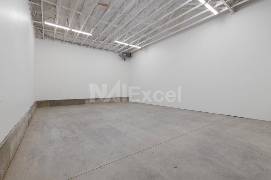 More Photos Of 1810 E Anvil Blvd, Hyrum Warehouse For Lease