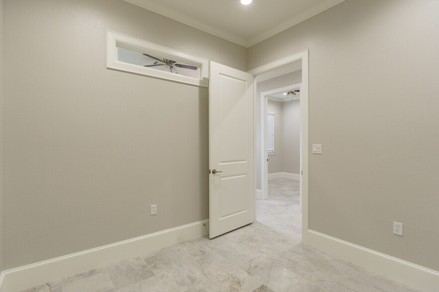 More Photos Of 12414 Spring Cypress Rd, Tomball Medical For Sale
