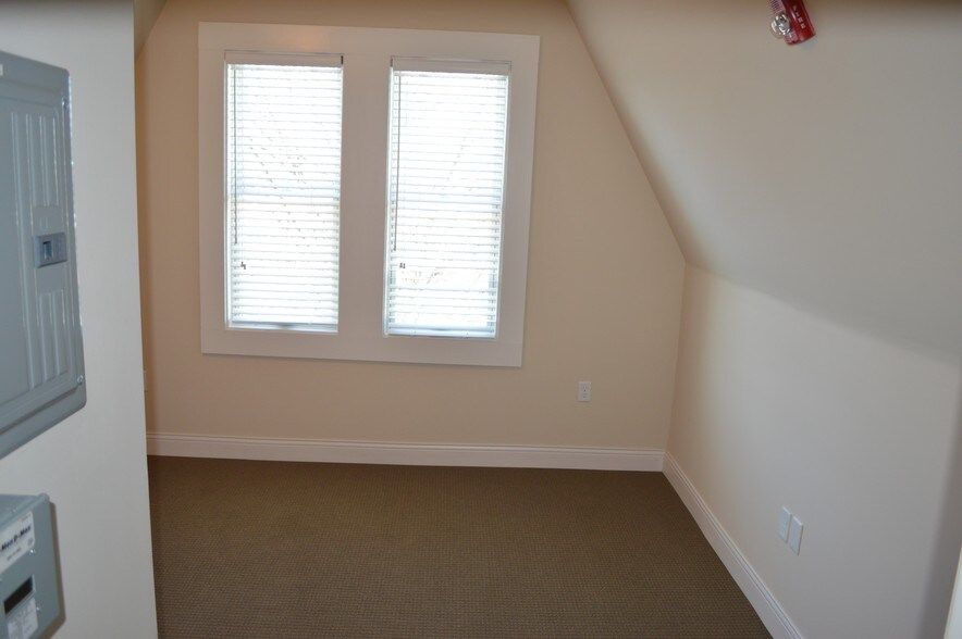 More Photos Of 29 Elm St, Morristown Medical For Sale