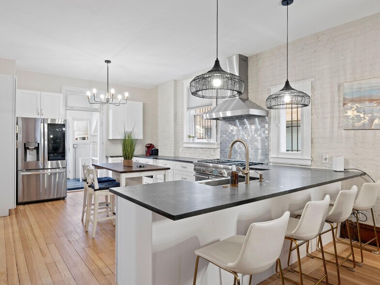 More Photos Of 1554 N Pennsylvania St, Denver Apartments For Sale