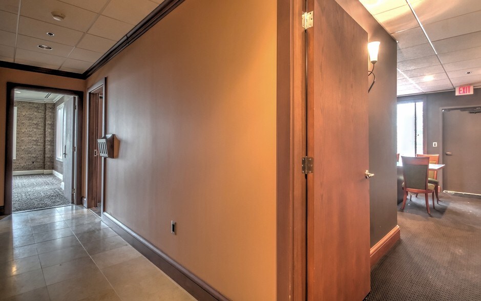 More Photos Of 166 Waterbury Rd, Prospect Medical For Lease