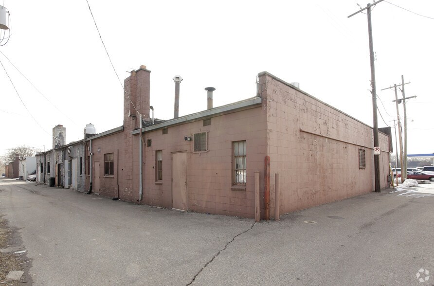 More Photos Of 15282 Middlebelt Rd, Livonia Freestanding For Sale