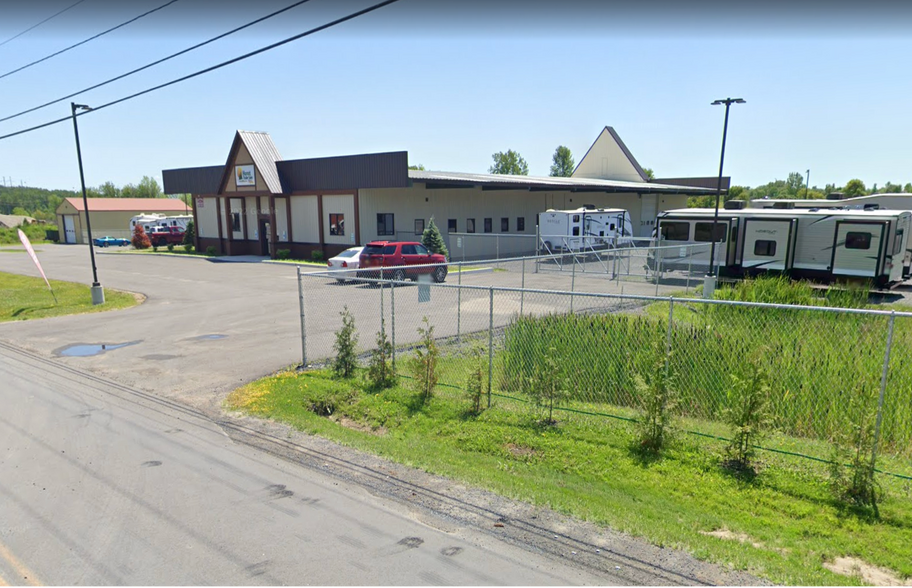 More Photos Of 60 Trade Rd, Plattsburgh Storefront For Lease