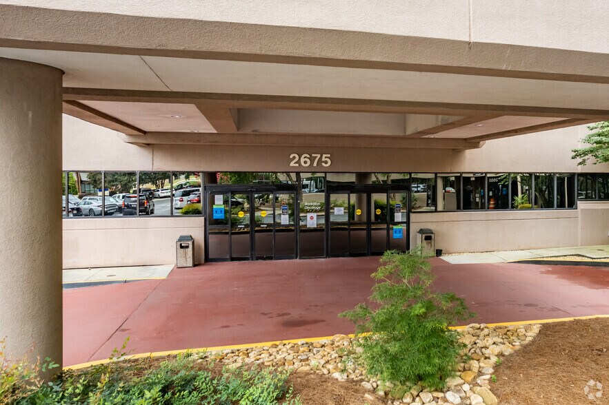 More Photos Of 2675 N Decatur Rd, Decatur Office For Sale