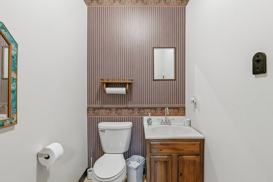 More Photos Of 132 W Huron St, Berlin Office For Sale