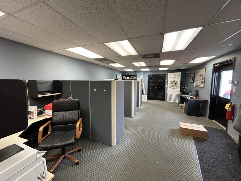 More Photos Of 748 Donald Lee Hollowell Pky, Atlanta Food Processing For Sale