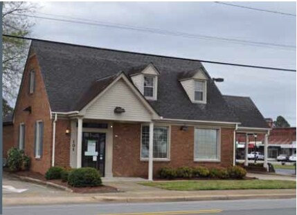 Primary Photo Of 101 N 13th St, Erwin Bank For Lease
