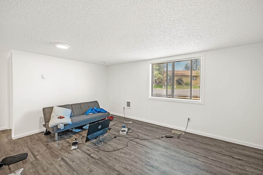 More Photos Of 1306-1320 3rd St, Cheney Apartments For Sale