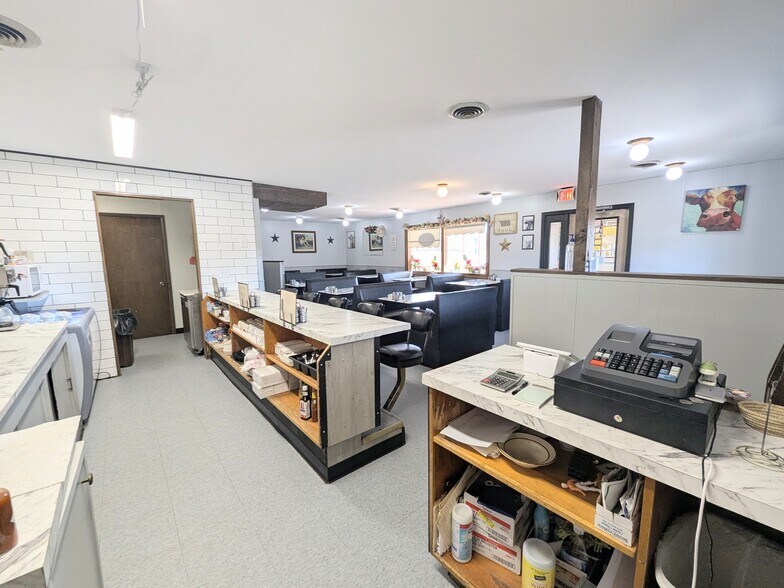 More Photos Of 745 1st E St, Malta Restaurant For Sale