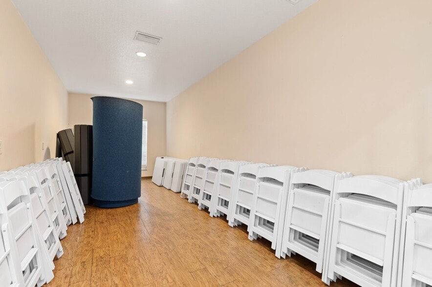 More Photos Of 2421 Tamiami Trl, Port Charlotte Office For Sale