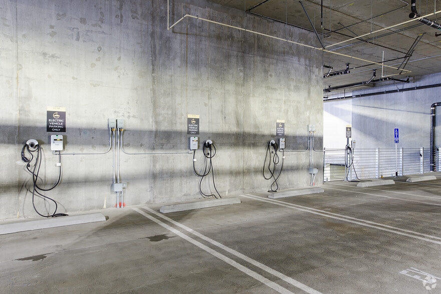 More Photos Of 10568 Gateway Promenade, El Monte Apartments For Lease