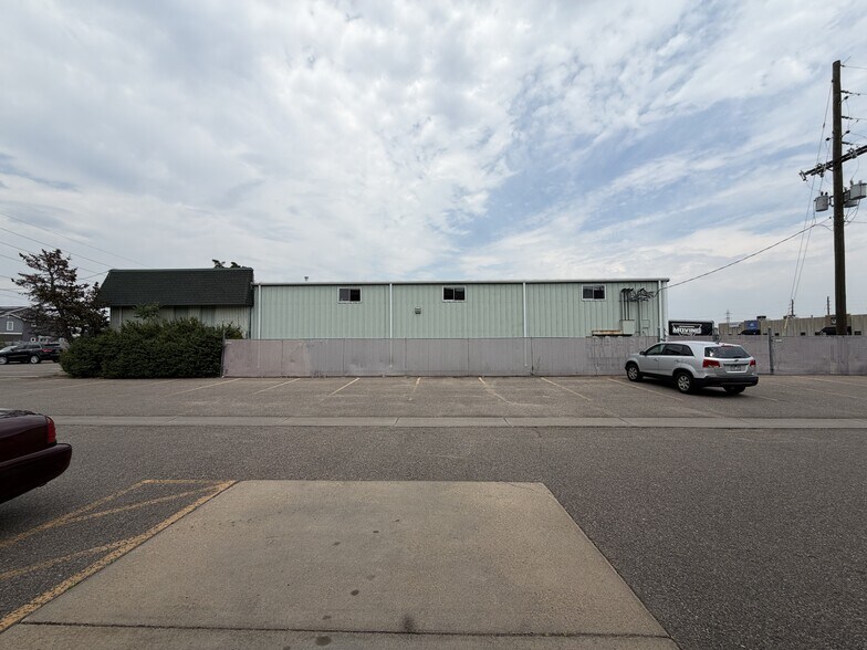 More Photos Of 1942-1950 S Quebec St, Denver Warehouse For Lease