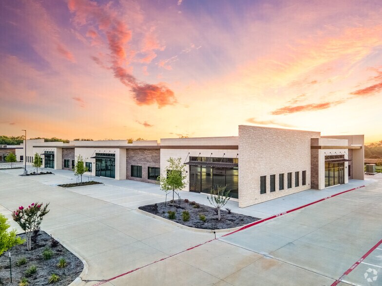 More Photos Of 445 S Kimball Ave, Southlake Unknown For Lease
